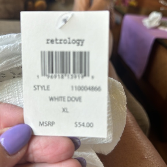 White textured short sleeve top XL - Picture 4 of 4